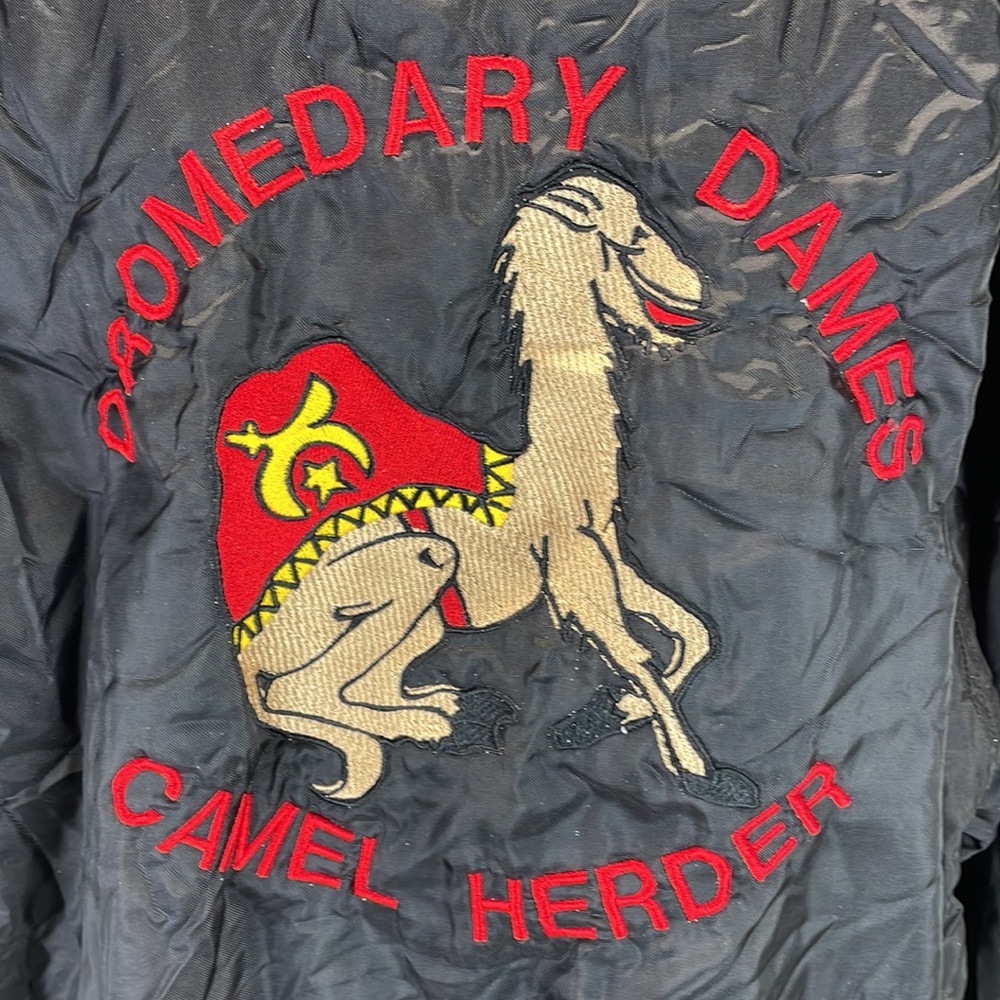 ⭐️Vintage westark Midian camel herders embroidered flannel lined bomber jacket L